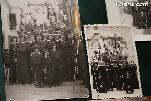 Exposición Centenario de la Hermandad de Jesús y la Samaritana - 154