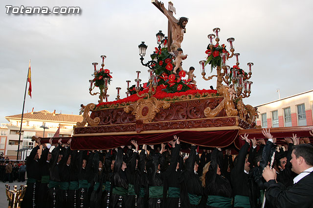 Traslado del Cristo de la Sangre a la Parroquia de Santiago  - 23